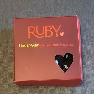 Period Hipster Underwear Teen | sz XS
Black with white polka dot
New in box